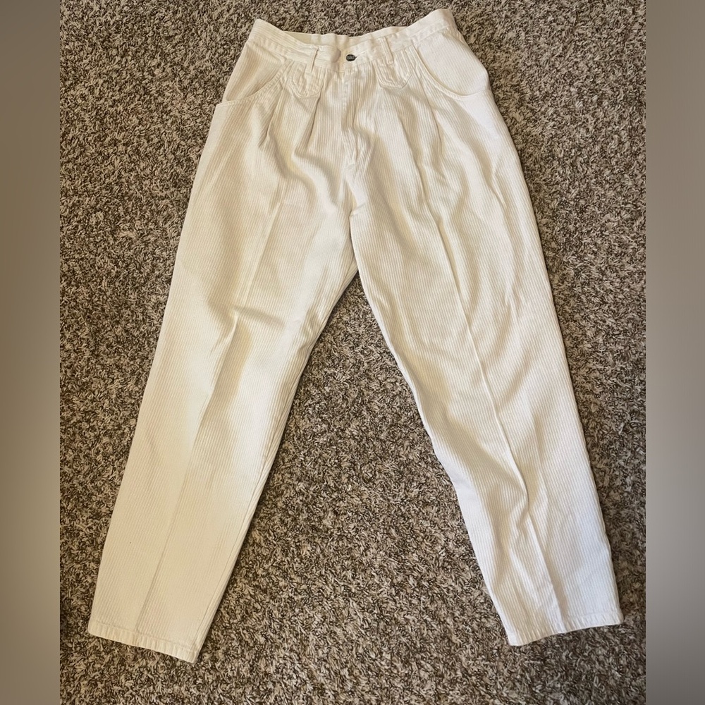 Squeeze Mom Jeans Cream size 14